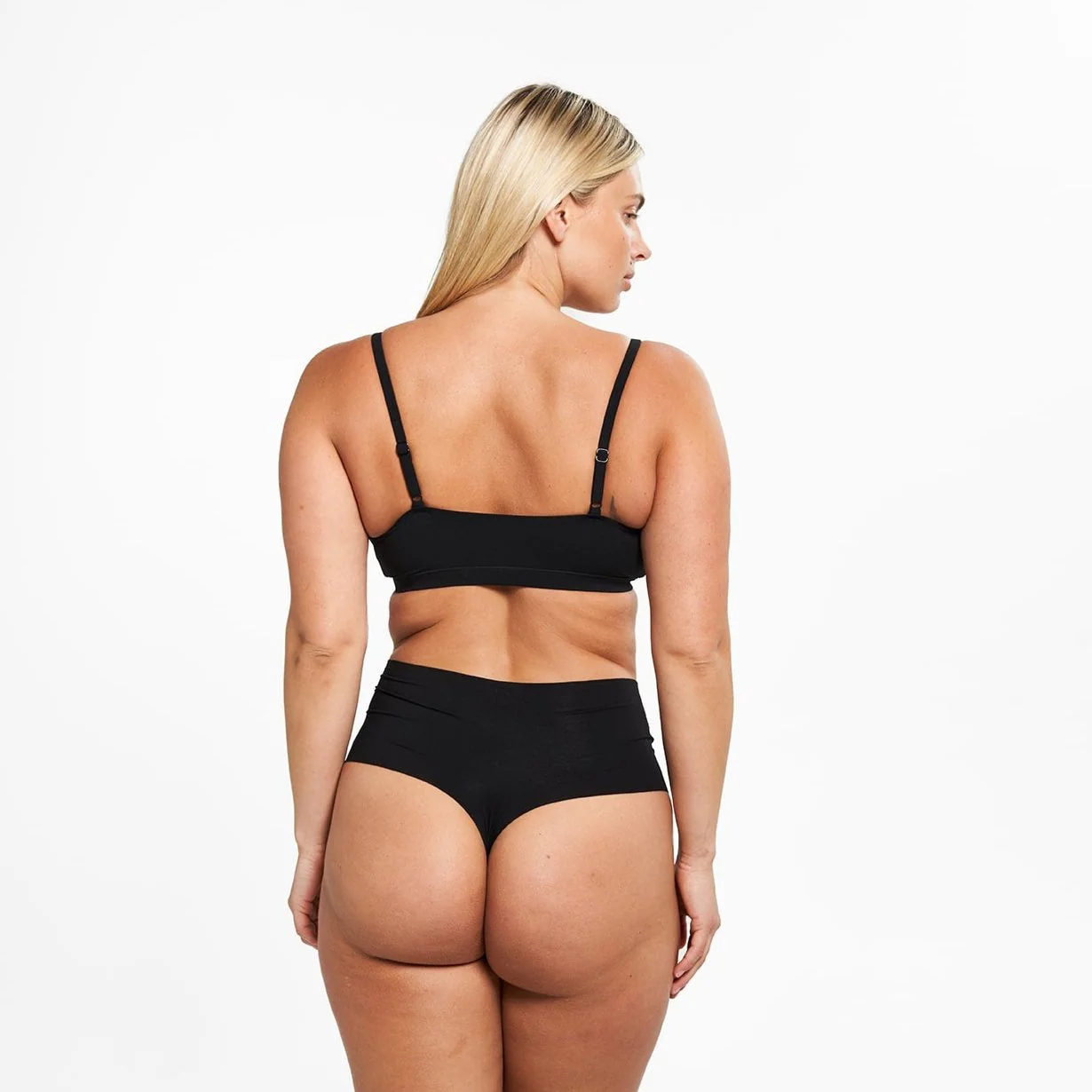 High-Rise Thong - Seamless Eco 2.0 - Black - Image 2