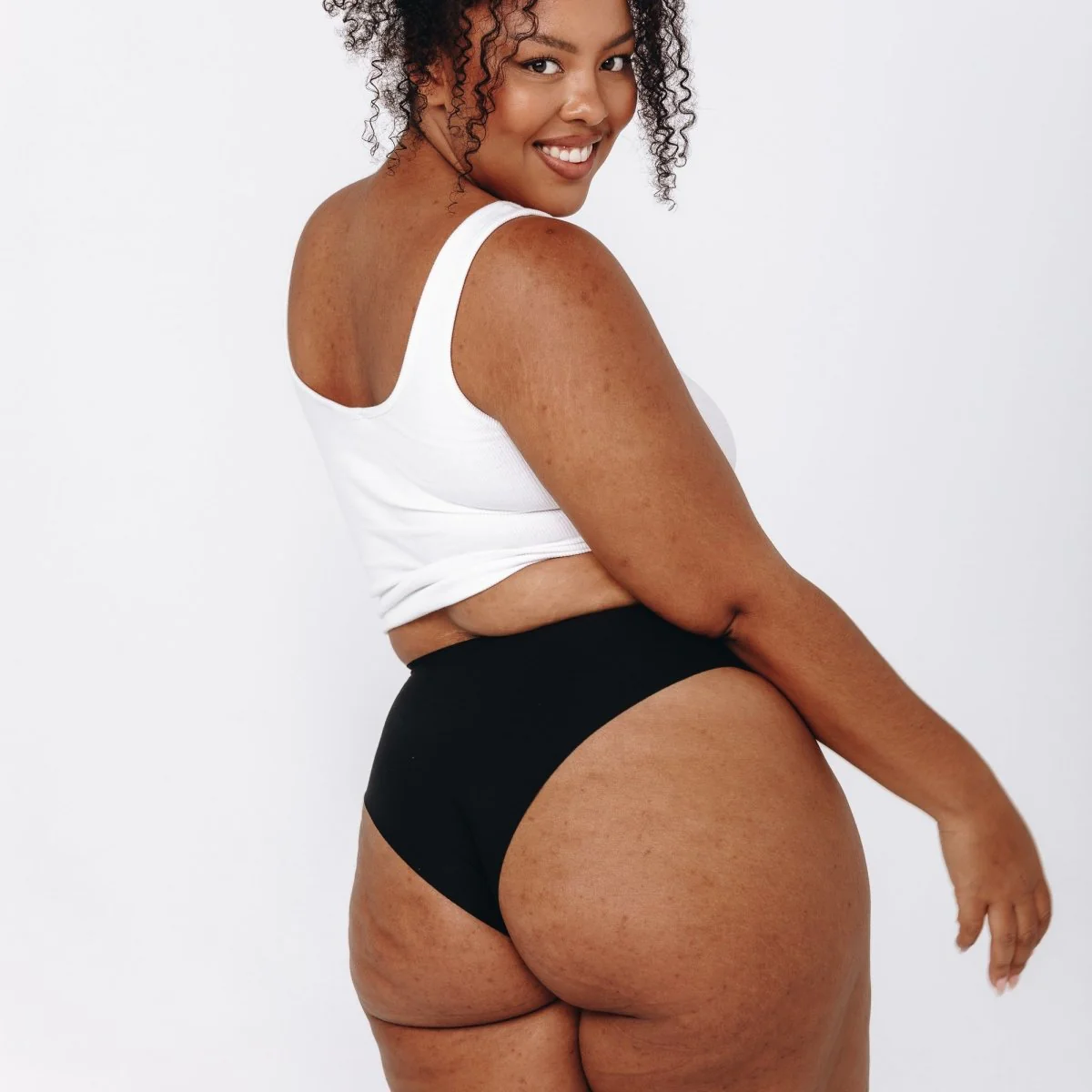 Mid-Rise Cheeky - Seamless Cotton - Black - Image 7